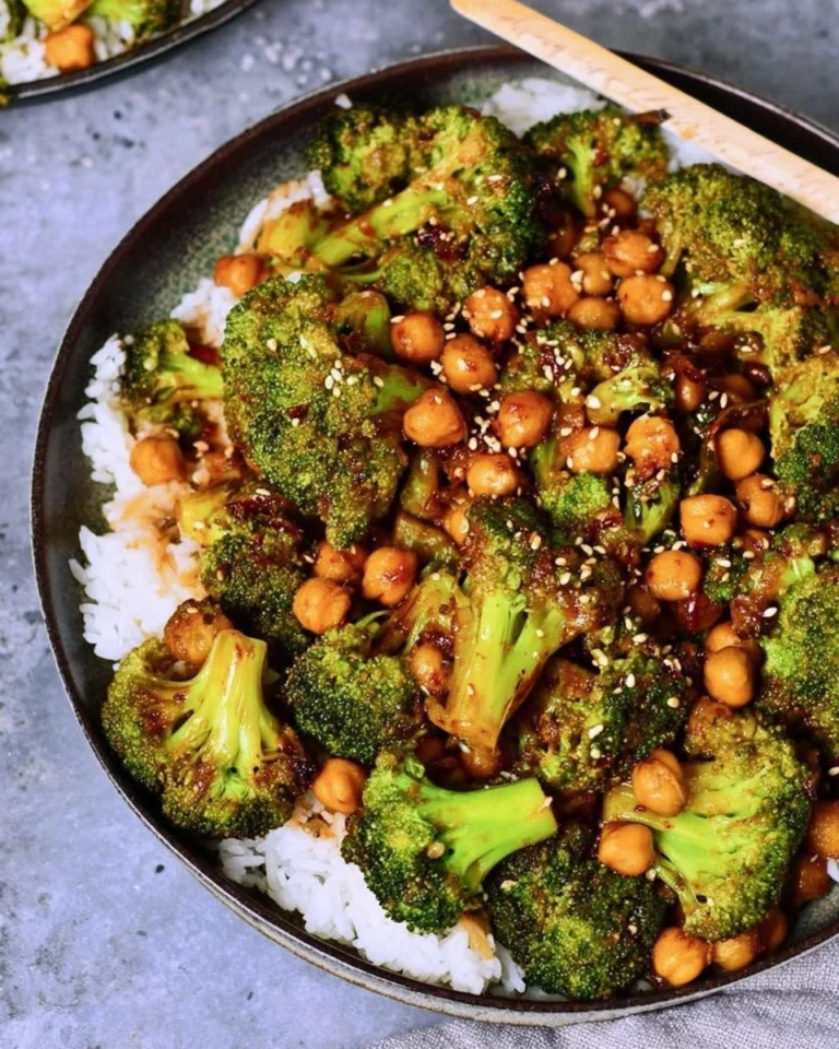 GARLIC-BROCCOLI-STIR-FRY-WITH-CHICKPEAS-Recipe