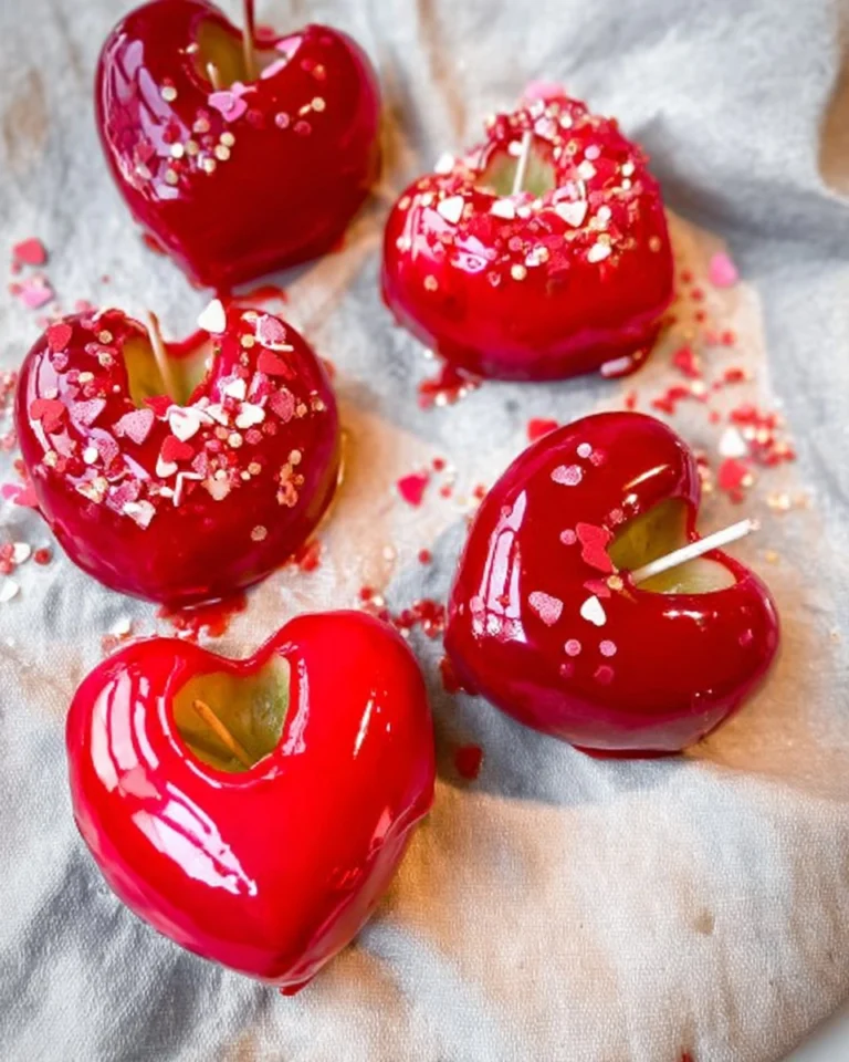 Valentine-Candy-Apples-Made-into-Cute-Heart-Shapes-Recipe