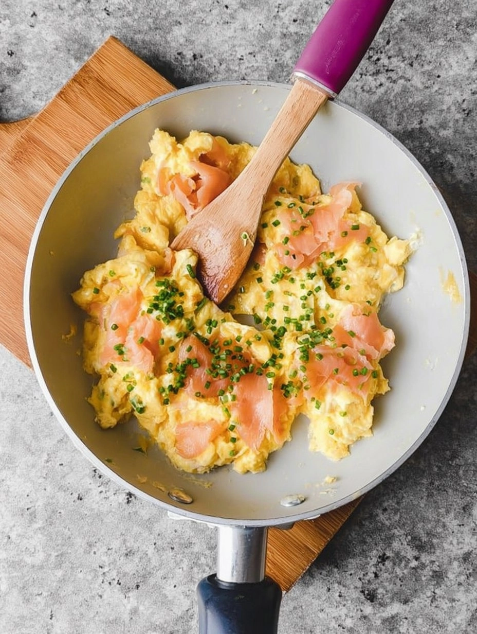 Soft Scrambled Eggs with Smoked Salmon & Chives (Toast or Bagel) 66 Soft Scrambled Eggs with Smoked Salmon & Chives (Toast or Bagel)